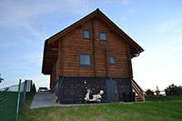 Norský srubový dům v obci Zakřany